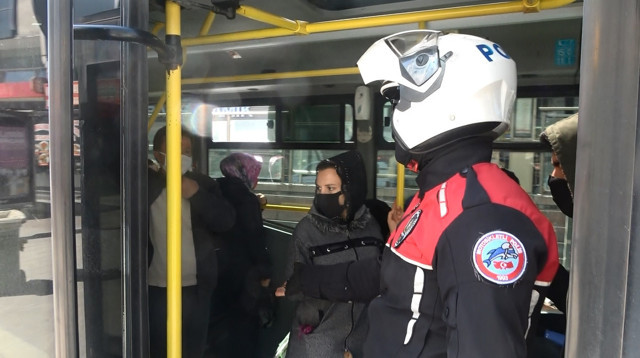 Sultangazi'de minibüse yolcuları dolduran şoför: Beni affedin - Resim: 0