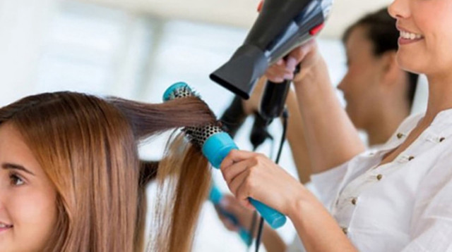 Kuaförler faaliyete başladıklarında sağlık çalışanlarına 1 ay ücretsiz olacak - Resim: 0