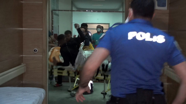 Karaman'da kanlı biten 'Yan baktın' kavgasının sorumluları adliyeye sevk edildi - Resim: 1