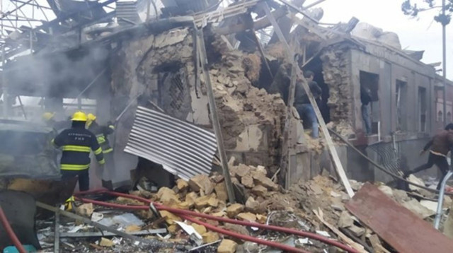 Ermenistan'ın Gence'deki sivillere saldırısına Türkiye'den çok sert tepki! - Resim: 0