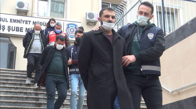 İstanbul'da vatandaşları 10 milyon lira dolandıran çete yakalandı - Resim: 2
