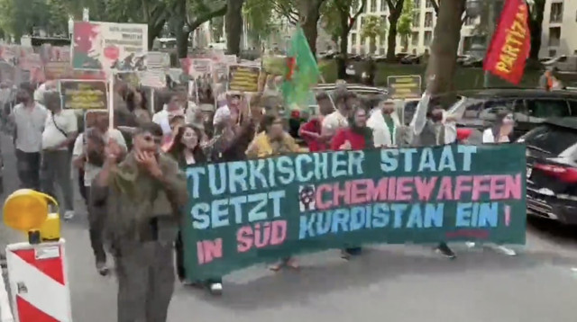 Almanya'da skandal görüntü! Terör örgütü PKK'nın propagandasına izin verildi - Resim: 0