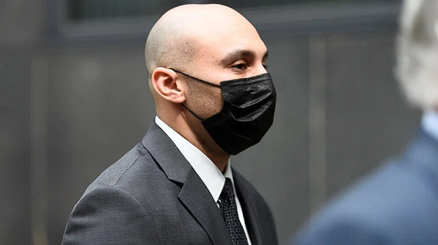 George Floyd'un ölümüne göz yuman 2 polise ödül gibi cezalar! - Resim: 1