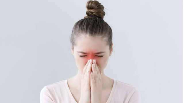 Burun tıkanıklığını saniyeler içinde çözen yöntem uyumadan deneyin! - Resim: 1