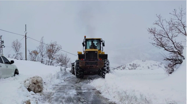 Doğu beyaza teslim oldu! 5 ilde hayat durdu onlarca köy yolu kapandı - Resim: 0