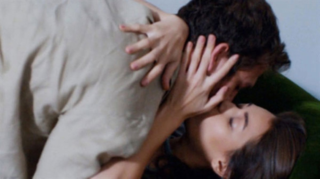 Dilan Çiçek Deniz'den ateşli sahneler için özlü sözlü cevap - Resim: 4