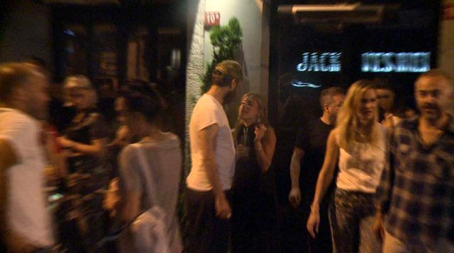 Çukur'un Cumali'si Necip Memili Asmalımescit'te dudak dudağa görüntülendi! - Resim: 2