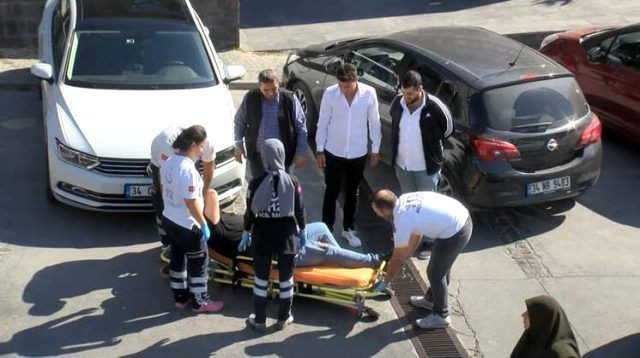 Lüks sitenin girişinde silahlar patladı: 2 yaralı - Resim: 2