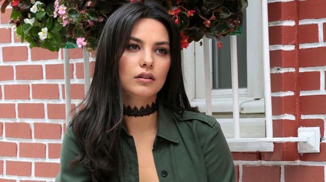 Hazal Filiz Küçükköse plajdaki bikini kazası hakkında ilk kez konuştu frikik vermişti - Resim: 1