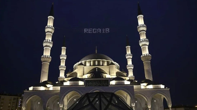 'Üç aylar' başladı! Regaip Kandili ibadetleri ve duaları neler? Bugün bunları yapın - Resim: 3