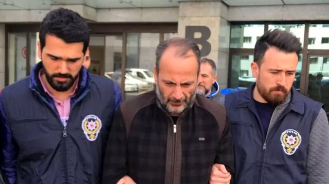 Bülent Kökoğlu kimdir başörtülü kadınlara ne demişti? - Resim: 0