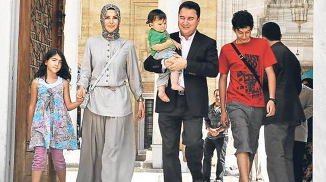 Ali Babacan'ın eşi Ülkü Zeynep Babacan kimdir ne iş yapıyor? - Resim: 2