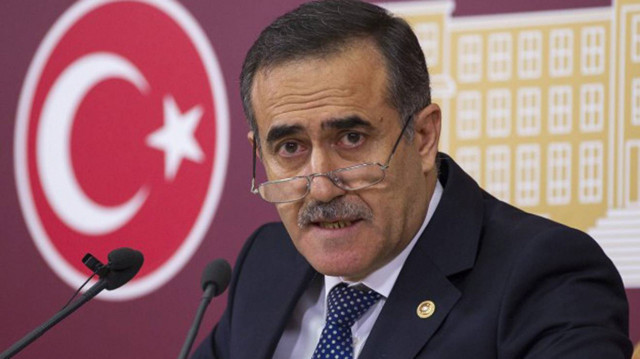 Davutoğlu ilk kaybını verdi! Partinin kurucular kurulu üyesi İhsan Özkes istifa etti - Resim: 0