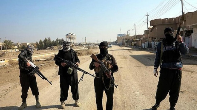 Terör örgütü YPG/PKK Suriye'de 800 DEAŞ'lıyı serbest bıraktı - Resim: 0