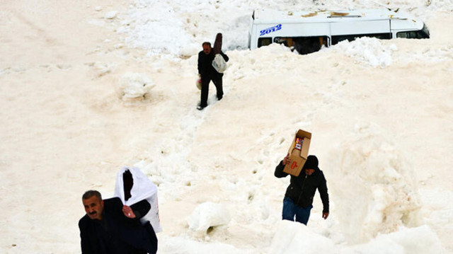 Van'da çığ altında kalan minibüse 3 ay sonra ulaşıldı - Resim: 1