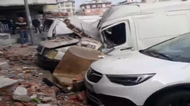 Bahçelievler'de sanayi sitesinde patlama! Ortalık savaş alanına döndü - Resim: 0