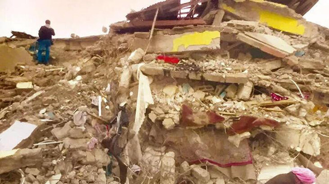 Taksit taksit adalet! Van Depremi'nde 10 kişinin öldüğü 'Işık Apartmanı' davasında karar - Resim: 0