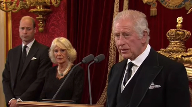 Prens Charles, resmen İngiltere kralı 3. Charles oldu! Taht boşluk kabul etmez tarihte ilk - Resim: 2