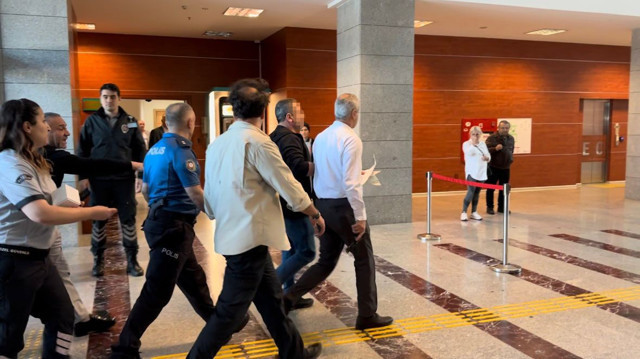 Kartal Adalet Sarayı'nda boynuna silah dayadı: Başsavcı bu mektubu okuyacak! - Resim: 1