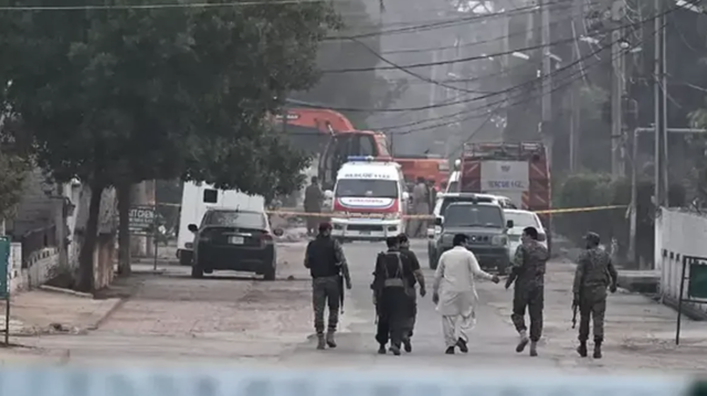 Pakistan'da birçok noktada patlama! 'Hindistan'ın parmağı mı var? - Resim: 0