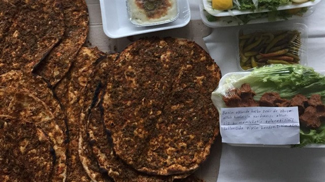 Restoran sahibinden öğrencileri duygulandıran sürpriz - Resim: 1