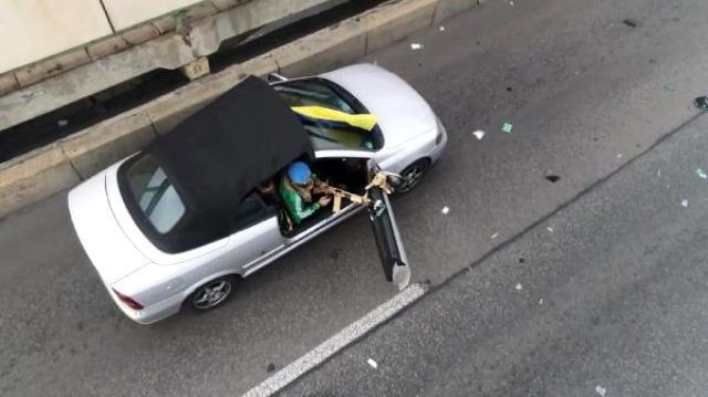 Köprüyü havaya uçurmakla tehdit eden eski asker dehşet saçtı! - Resim: 3