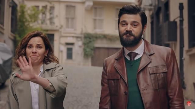 Tülin Özen Burak Sevinç Kırmızı Oda'dan ayrıldı Yiğit Özşener Esra Ronabar yıktı geçti - Resim: 4