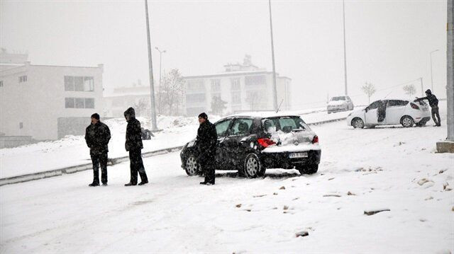 900 araç mahsur MSB 2 helikopter yolladı! Gaziantep'te kar kabusu hayatı felç etti: Vali son durumu açıkladı - Resim: 3