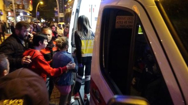 Rehin aldığı kızları darp etti! Linç ediliyordu - Resim: 0