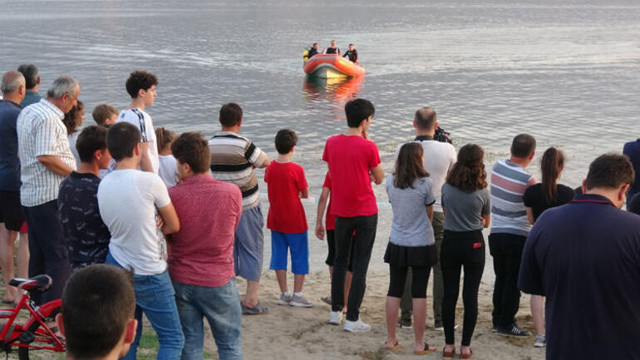 Kocaeli'nde gölde kaybolan çocuğun annesi yürek burktu - Resim: 1