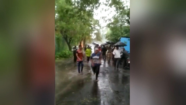 Hindistan’da akaryakıt tesisinde yangın: 4 ölü 3 yaralı - Resim: 1