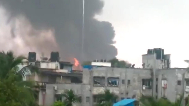 Hindistan’da akaryakıt tesisinde yangın: 4 ölü 3 yaralı - Resim: 0