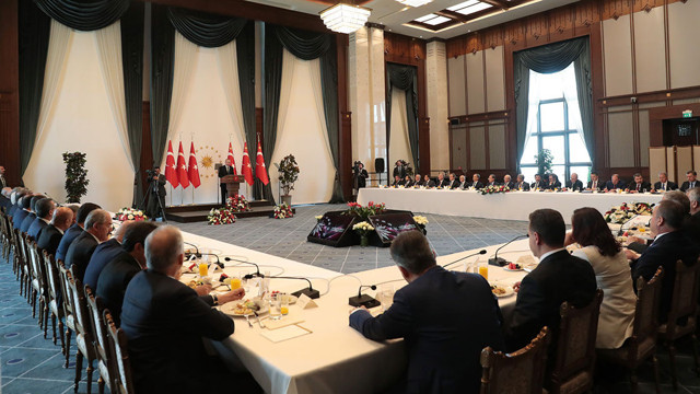 Cumhurbaşkanı Erdoğan Külliye'de Ekrem İmamoğlu'nu yüzüne eleştirdi - Resim: 1