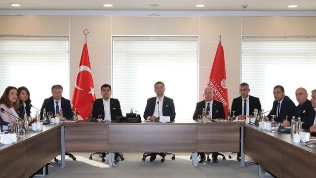Ekrem İmamoğlu'ndan İYİ Parti'ye 'ittifak' ziyareti - Resim: 0