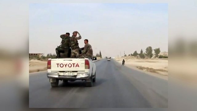 Kobani'yi terkeden ABD askerleri ile Suriye ordusu karşılaştı - Resim: 1