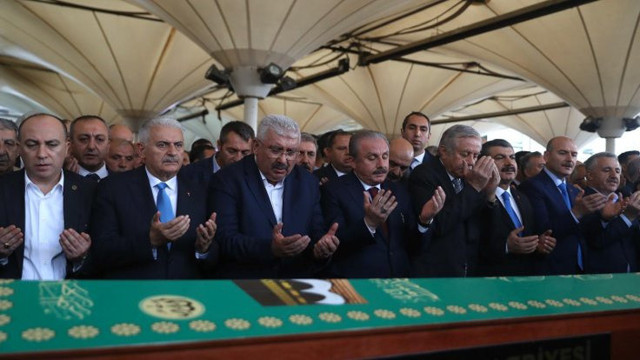 MHP'li Semih Yalçın oğlunun vefatının ardından ilk kez konuştu - Resim: 1