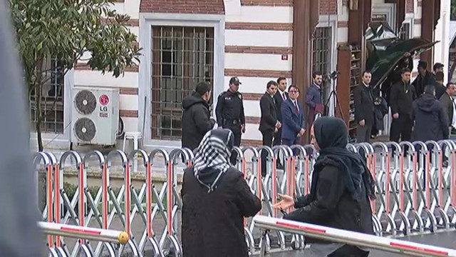 Cumhurbaşkanı Erdoğan'a seslenen kadın mektubunu verdi - Resim: 0