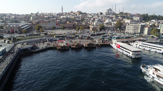 Eminönü balık-ekmek tekneleri işi karıştı! İBB'yi şoke eden karar - Resim: 2