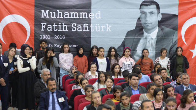 Şehit Kaymakam Safitürk mezarı başında anıldı - Resim: 1