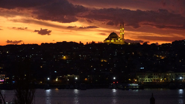 İstanbul'da eşsiz gün batımı manzarası havadan görüntülendi - Resim: 0