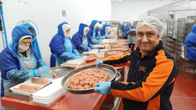 Türkiye'nin tek köfte fabrikası Bursa'da - Resim: 1