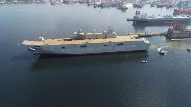 İsrail istihbaratı yapımı süren Türkiye'nin en büyük savaş gemisini uzaydan görüntüledi - Resim: 0