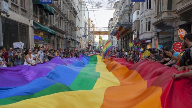 FETÖ'nün gerçek yüzü ortaya çıkıyor şimdi de LGBT'ye talip oldular - Resim: 0