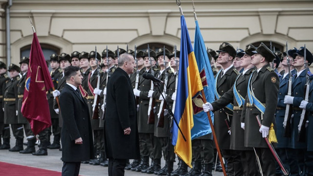 Erdoğan'ın tören kıtasına verdiği 'Slava Ukraine' selamı Rus basınında yankılandı - Resim: 0