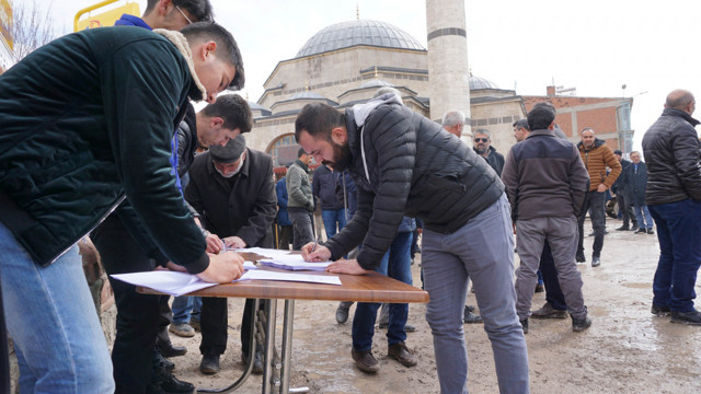 Sivas'ta küçük çocuk İdlib şehitlerinin ardından askere alınmak için dilekçe verdi - Resim: 0