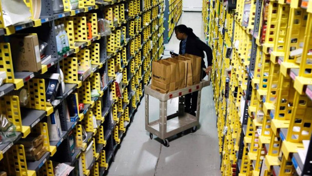 E ticaret devi Amazon koronavirüs nedeniyle 100 bin çalışan alacağını açıkladı - Resim: 0