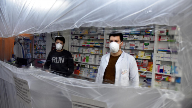 Edirne'de eczacı Corona virüse karşı naylonla set çekti - Resim: 0