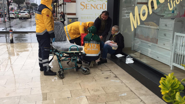 Düzce'de ayak parmakları kırıldı farkına varmadı çevredekiler uyardı - Resim: 1