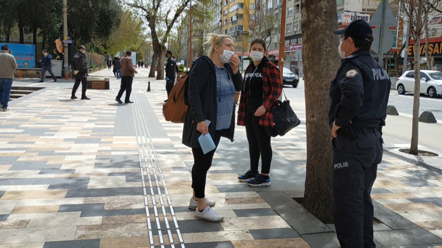 Kahramanmaraş'ta 14 yaşında kızıyla sokağa çıktı tehditler savurdu - Resim: 2