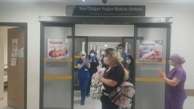 Bursa'da 18 günlük bebek koronavirüsü yendi - Resim: 0